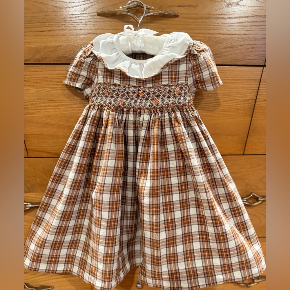 Edgehill Collection Smocked Plaid Peterpan Collar
Short Sleeve A-Line Dress.